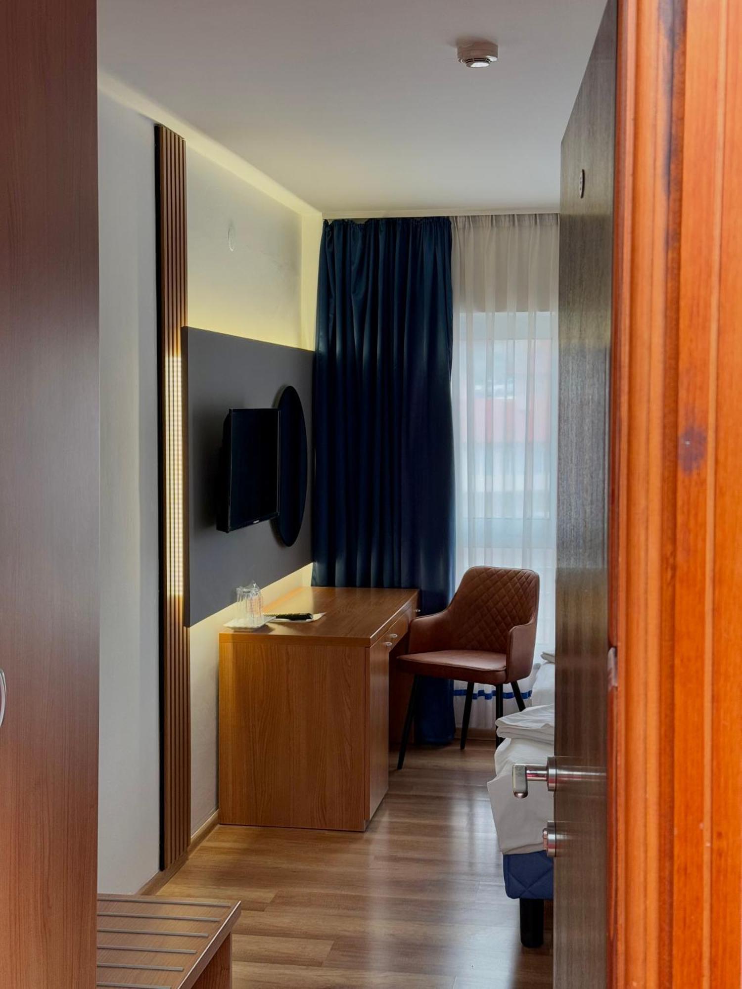 Motel M Vlasenica Bagian luar foto