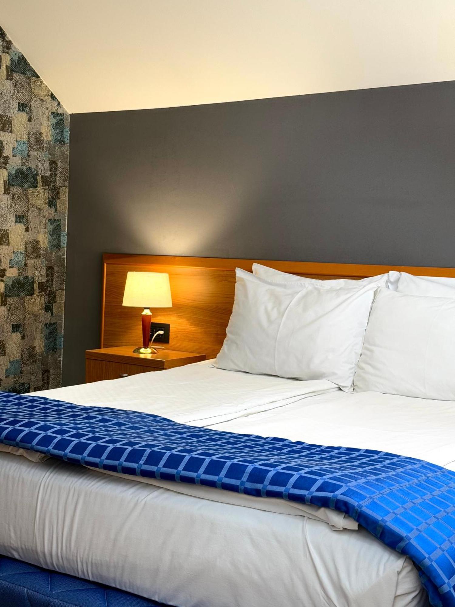 Motel M Vlasenica Bagian luar foto