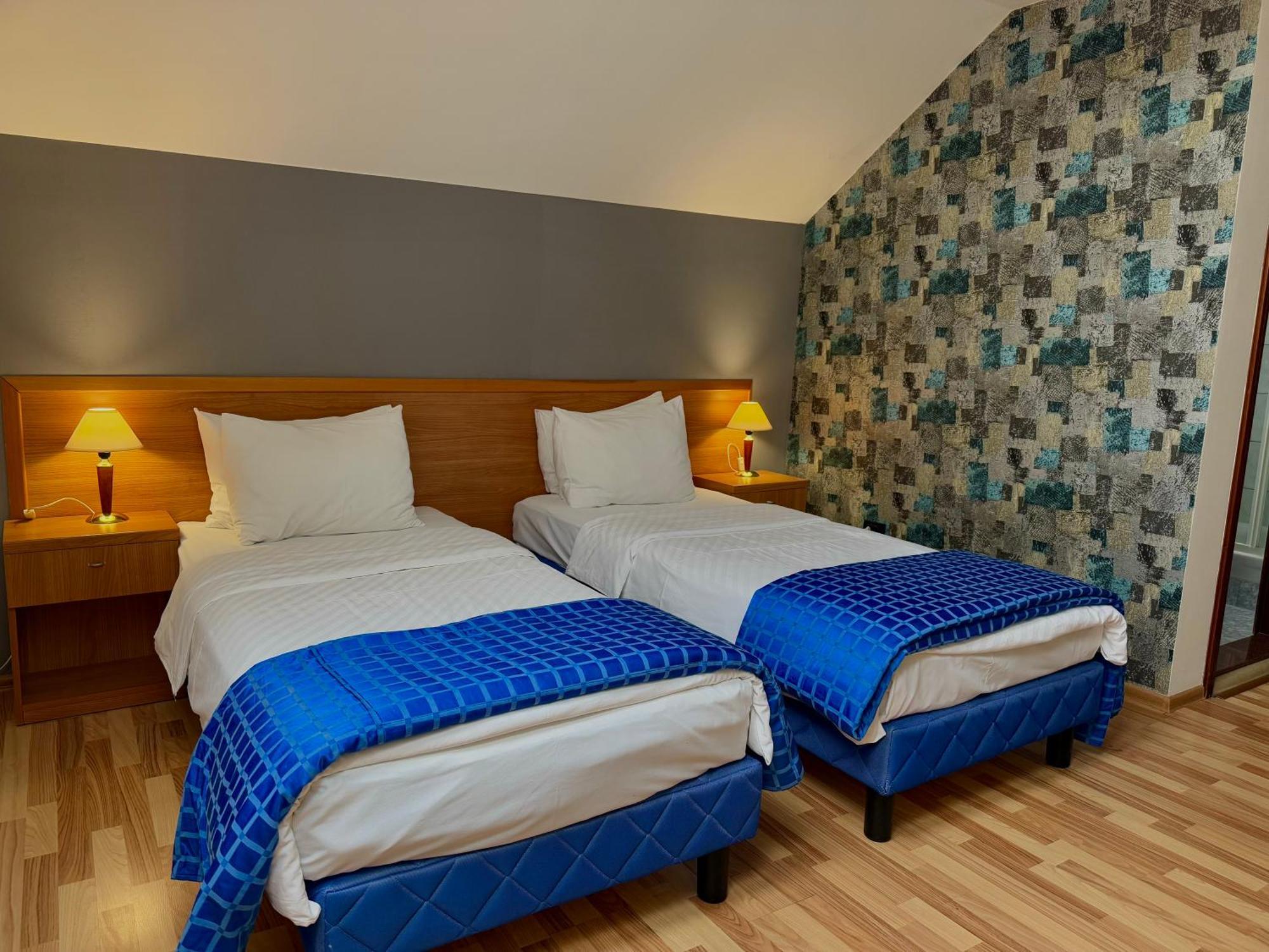 Motel M Vlasenica Bagian luar foto